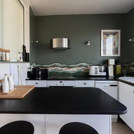 Breathtaking 2bd Roof-top Patio 19e! Apartment