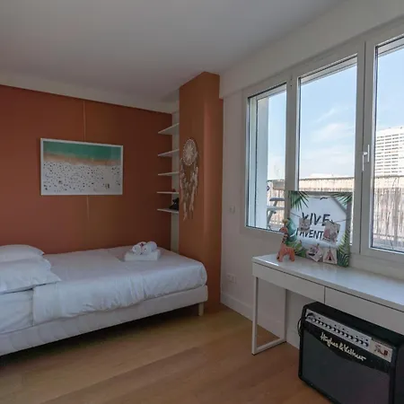 Appartement Breathtaking 2bd Roof-top Patio 19e! Paris