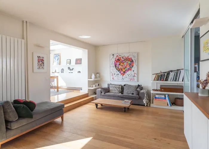 Breathtaking 2bd Roof-top Patio 19e! アパート パリ