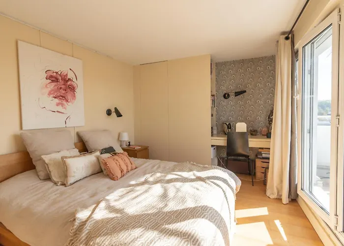 Breathtaking 2bd Roof-top Patio 19e!