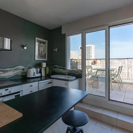 Breathtaking 2bd Roof-top Patio 19e! アパート